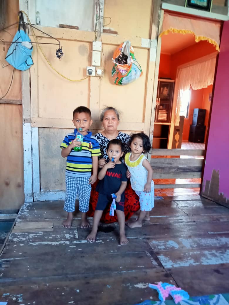 Bantuan Keluarga Zarina